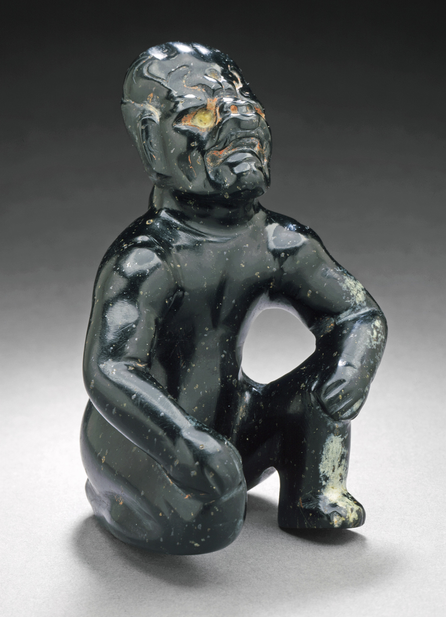 Crouching transformation figure